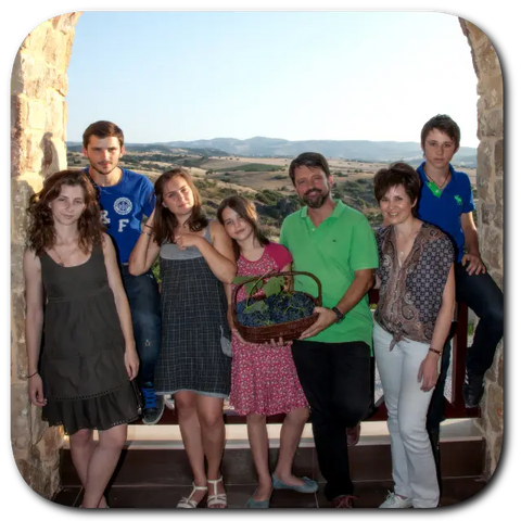 Kamara winery family