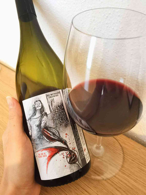 Cest a siroter 2020 bottle with glass