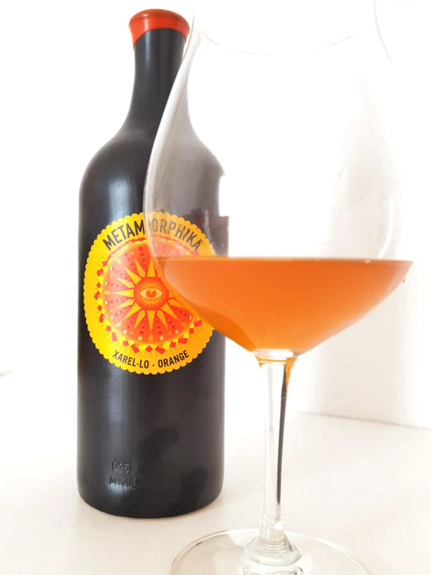 costador xarello orange with glass