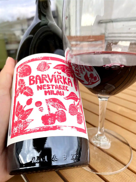 Milan Nestarec Barvirka 2021 bottle and glass