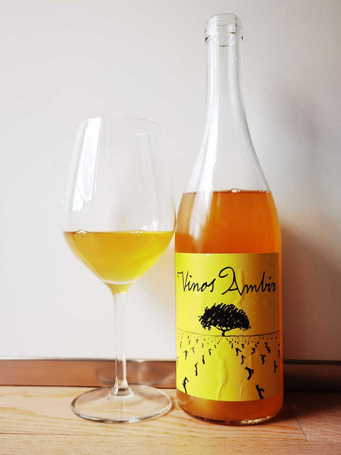 Vinos Ambiz Chelva 2020 glass