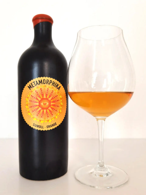 Costador Sumoll orange with glass
