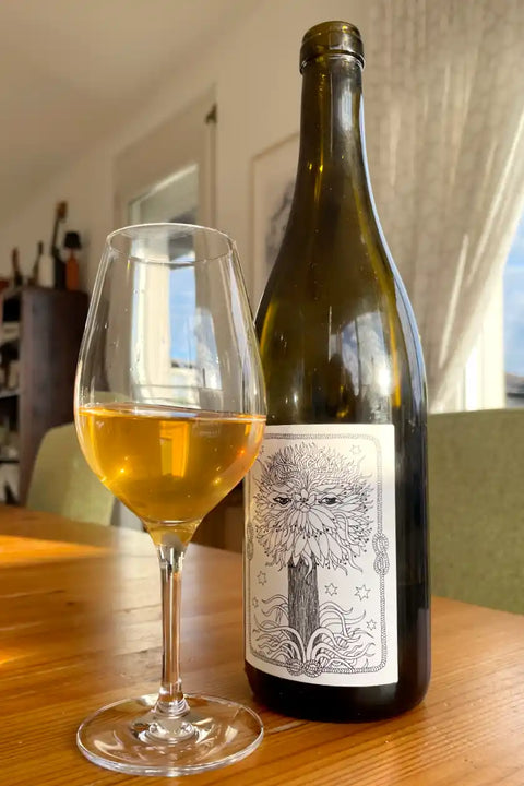 Bottle and glass of Naboso Labyrinth II 2022 - Natural Wine Dealers