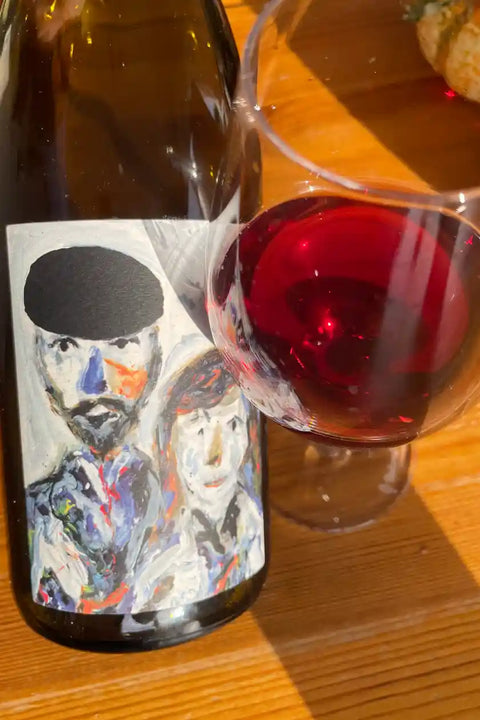 Bottle and glass of Naboso Spolu 2022 - Natural wine Dealers